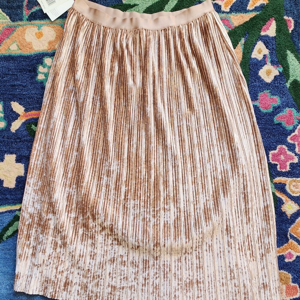 Beyond Yoga Uptown pleated midi skirt -M *NWT* - Picture 5 of 5
